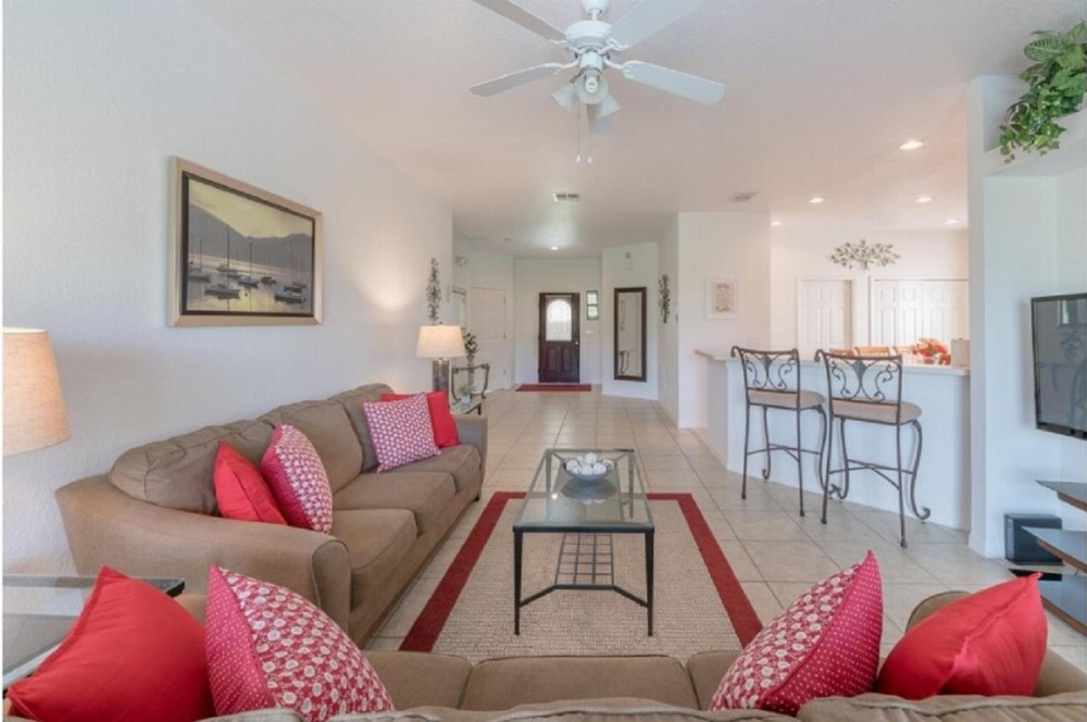 Three-Bedroom Pool Home Kissimmee