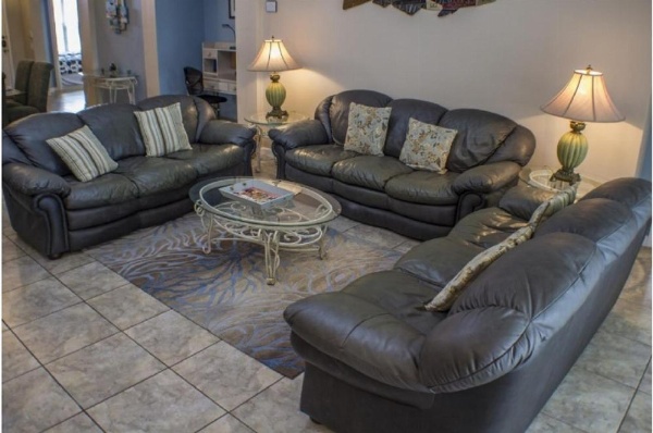 Three-Bedroom Pool Home Kissimmee image 11